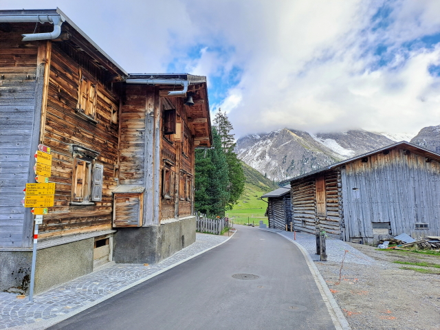 In Sertig-Dorf on the Davos to St Moritz hike