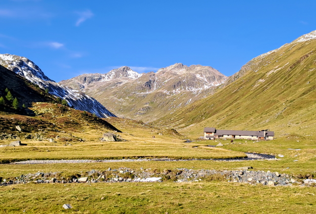 The Vl Funtauna on the route to Zuoz