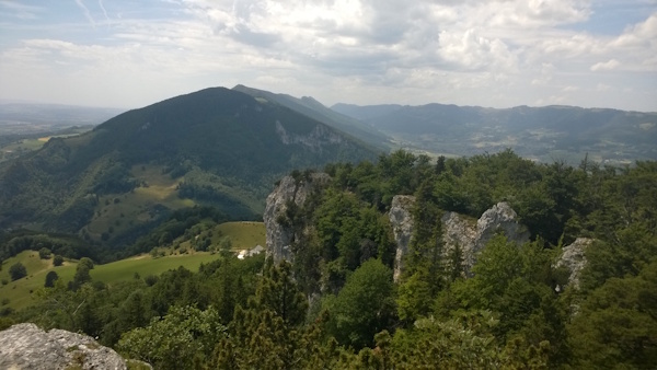 The beauty of the Swiss signpost on Stage 4 of the Jura Crest Trail