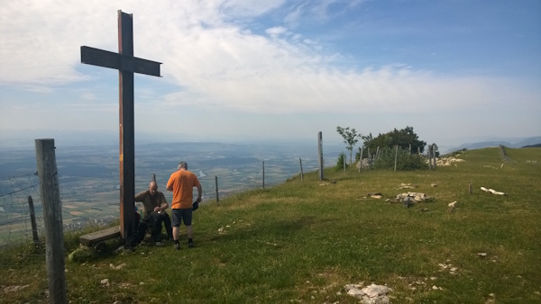 A farm under Hasenmatt on the Weissenstein stage of the Swiss Jura Crest Trail