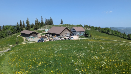 A farm under Hasenmatt on the Weissenstein stage of the Swiss Jura Crest Trail
