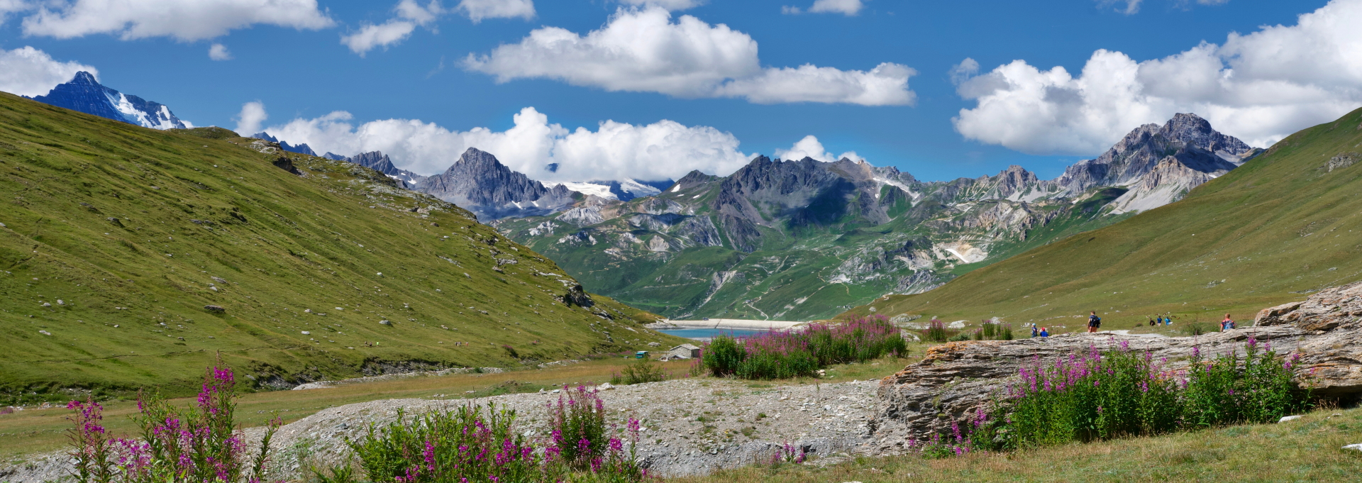 A view of the lake at Tignes, on Stage 8