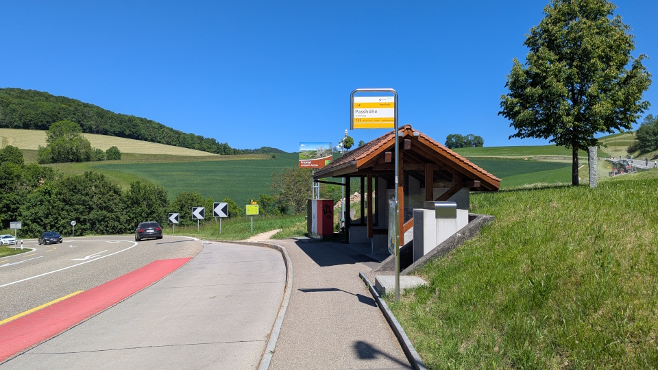 The Jura Crest Trail as it crosses the Stafeleggpass above Aarau