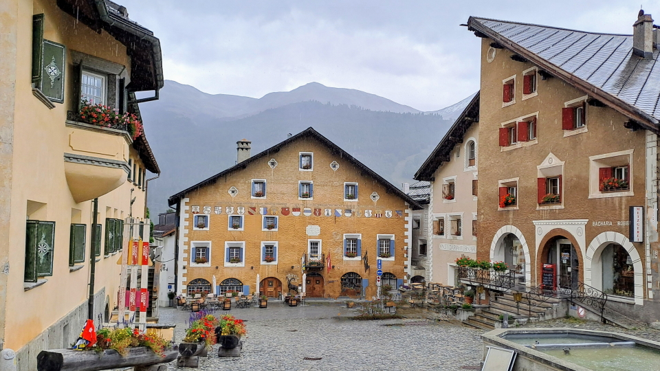 The village square in Zuoz