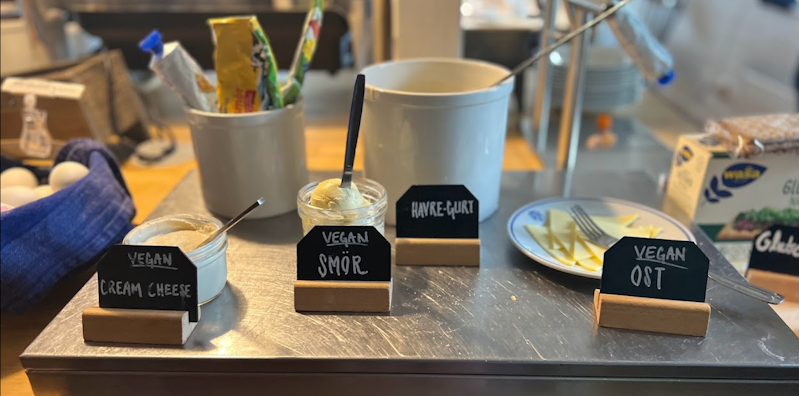 Vegan options for breakfast at Kebnekaise